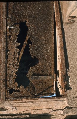 item thumbnail for Elizabeth Bay: Rusted and deteriorated door