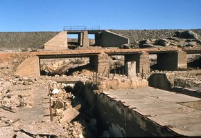Bridge and road to Elizabeth Bay - 1970