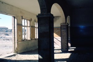 Elizabeth Bay: These arches must have been beautiful in their time