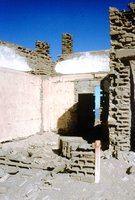 Elizabeth Bay: Views of old and deteriorating houses