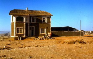 Elizabeth Bay: An impressive double storey building