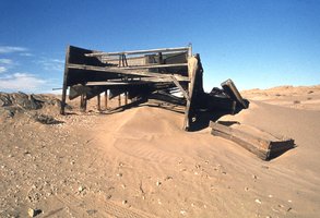 Charlottental: Equipment used to extract the precious stones from the desert sand
