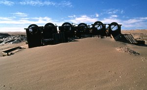 Charlottental: Equipment used to extract the precious stones from the desert sand
